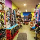 4 üzleti kép AMIGO-SNOWMAN SÍ ÉS SNOWBOARD SHOP Üzletek ban/ben Budapest