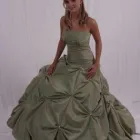 7 üzleti kép ARA ESKÜVŐI RUHAKÖLCSÖNZŐ Üzletek ban/ben Budapest