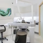 8 üzleti kép DENTYS FOGÁSZAT Sebészet ban/ben Győr GS