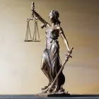 4 üzleti kép DR. TÓTA ÜGYVÉDI IRODA Ügyvédek ban/ben Szolnok JN