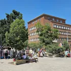 2 üzleti kép HEGYVIDÉKI KIPAKOLÓ GARÁZSVÁSÁR Üzleti szolgáltatások ban/ben Budapest