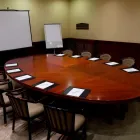 5 üzleti kép HOLIDAY INN BUDAPEST - BUDAÖRS Üzleti szolgáltatások ban/ben Budapest PE