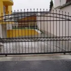 9 üzleti kép IFJ. KNAPP PÉTER Vagyonvédelem, biztonságtechnika ban/ben Budapest