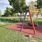 2 üzleti kép JÁTSZÓTÉR BAKONY UTCA Sport & Szabadidő ban/ben Székesfehérvár FE