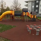 7 üzleti kép JÁTSZÓTÉR BAKONY UTCA Sport & Szabadidő ban/ben Székesfehérvár FE