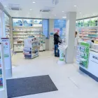 8 üzleti kép KÍGYÓ GYÓGYSZERTÁR BENU Gyógyszertárak ban/ben Győr GS