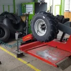 1 üzleti kép KIR-SCHNELL BT. Autó-, motorgumi ban/ben Szekszárd TO