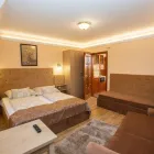 3 üzleti kép KIS PANZIÓ Termálfürdő, gyógyfürdő ban/ben Hajdúszoboszló HB