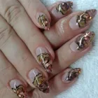 2 üzleti kép MAGH MARIANNA Szépségszalon, kozmetika ban/ben Tatabánya KE