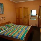 5 üzleti kép MARTON APARTMANHÁZ Utazási iroda ban/ben Keszthely ZA