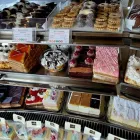 8 üzleti kép MELBA CUKRÁSZDA Vendéglátás ban/ben Győr GS