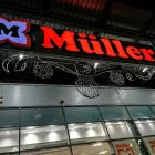 1 üzleti kép MÜLLER Üzleti szolgáltatások ban/ben Dunaújváros FE