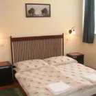 2 üzleti kép ÖREG TÓ CLUB HOTEL Idegenforgalom & Utazás ban/ben Tata KE