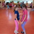 2 üzleti kép REVANS TÁNC Tábor, erdei iskola ban/ben Budapest PE