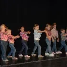 13 üzleti kép REVANS TÁNC Tábor, erdei iskola ban/ben Budapest PE