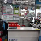 3 üzleti kép SECOND HAND Üzletek ban/ben Győr GS