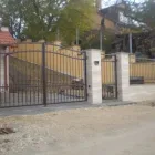 12 üzleti kép SZAKÁL KAPUTECHNIKA Otthon és Építőipar ban/ben Miskolc BZ