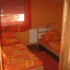 4 üzleti kép SZÁLLÁS TATA Üzleti szolgáltatások ban/ben Tata KE
