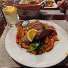 2 üzleti kép UDVARHÁZ VENDÉGLŐ Vendéglátás ban/ben Hatvan HE