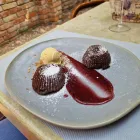 12 üzleti kép UDVARHÁZ VENDÉGLŐ Vendéglátás ban/ben Hatvan HE