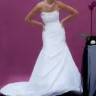 12 üzleti kép WHITEWEDDING Üzletek ban/ben Pécs BA