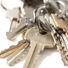 2 üzleti kép ZÁRSZERELŐ KFT Üzleti szolgáltatások ban/ben Budapest