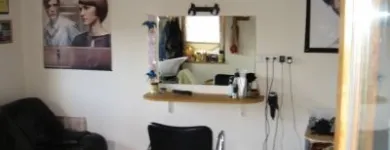 1 üzleti kép A NEW HAIR STUDIO, VARGA ADRIENN FODRÁSZATA, FODRÁSZMESTER Fodrászat ban/ben Erdőkertes PE