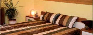 1 üzleti kép AGORA BELVÁROSI TEXTILHÁZ Üzletek ban/ben Debrecen HB