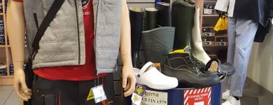 7 üzleti kép ALTAMIRART KFT. VÉDŐZÓNA MUNKARUHÁZATI ÉS VÉDŐRUHÁZATI ÁRUHÁZ Munkaruházat ban/ben Debrecen HB