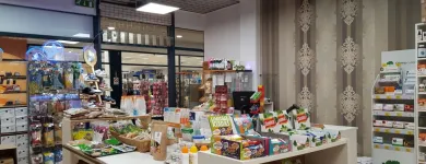 2 üzleti kép APOTÉKA GYÓGYNÖVÉNYBOLT Üzletek ban/ben Pestszentlorinc BU