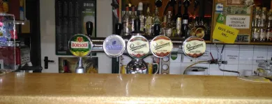 2 üzleti kép ARANYKUTYA SÖRÖZŐ Vendéglátás ban/ben Tatabánya KE