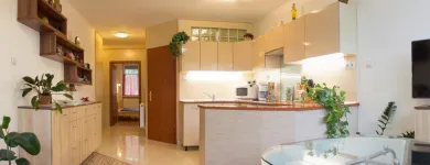 3 üzleti kép ASZTALOS BUDAPEST 16. Üzletek ban/ben - PE