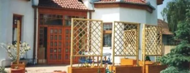 5 üzleti kép ASZTALOS - SOÓS ZOLTÁN Otthon és Építőipar ban/ben Budapest PE