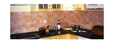 8 üzleti kép ASZTALOS - SOÓS ZOLTÁN Otthon és Építőipar ban/ben Budapest PE