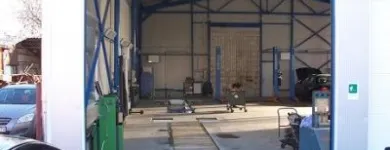 2 üzleti kép AUTO UNIO 2000 KFT Autó-, motorszerviz ban/ben Budapest PE