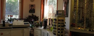 2 üzleti kép BALOGH MONIKA Optika, optikai cikkek ban/ben Debrecen HB