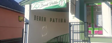 1 üzleti kép BEREK PATIKA KARCAG Gyógyszertárak ban/ben Karcag JN