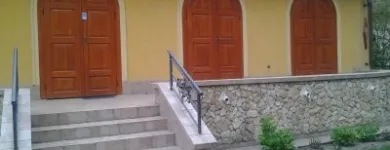 8 üzleti kép BUDAI LAPSZABÁSZAT ÉS ASZTALOSÜZEM Üzletek ban/ben Szentendre PE