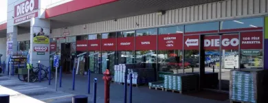 15 üzleti kép DIEGO MONOR Üzletek ban/ben Monor PE