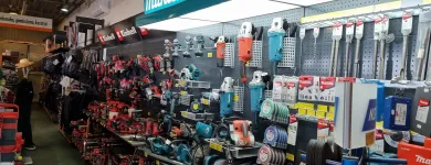 5 üzleti kép DPMG ZRT. GAZDAÁRUHÁZ ÉS VETŐMAG FELDOLGOZÓ ÜZEM Gazdaboltok ban/ben Cegléd PE