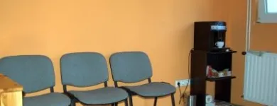 16 üzleti kép E+Z BENZ AUTÓSEGÉLY SZOLGÁLTATÓ KFT. Autó-motor alkatrész ban/ben Szentendre PE