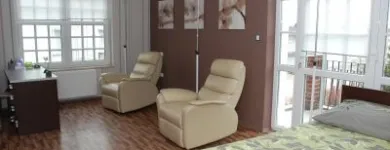 1 üzleti kép ENDO-KAPSZULA MAGÁNORVOSI CENTRUM Közigazgatás & Szervezetek ban/ben Székesfehérvár FE