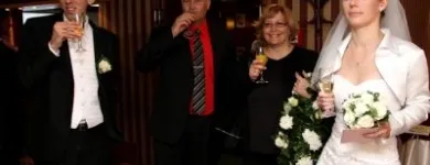 4 üzleti kép ESKÜVŐ NEKTEK SZERVEZŐ IRODA Üzleti szolgáltatások ban/ben Budapest PE