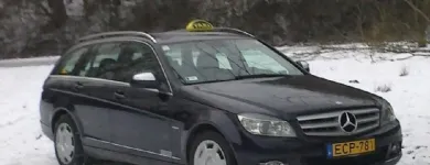 4 üzleti kép ESZTERGOM TAXI TAXI RENDELÉS 30/6340-403 33/313-131 Taxi ban/ben Esztergom KE