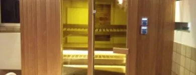 8 üzleti kép G-OLDLAKE SZAUNA Üzletek ban/ben Tata KE