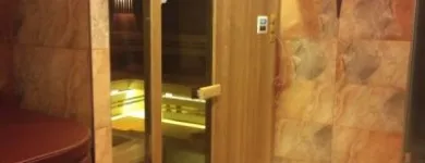 9 üzleti kép G-OLDLAKE SZAUNA Üzletek ban/ben Tata KE