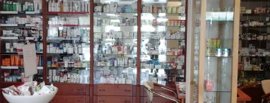 18 üzleti kép HANSÁG GYÓGYSZERTÁR Gyógyszertárak ban/ben Kapuvár GS