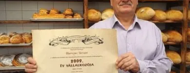 3 üzleti kép HARNYAS PÉKSÉG Üzletek ban/ben Abda GS