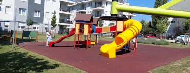 1 üzleti kép JÁTSZÓTÉR BAKONY UTCA Sport & Szabadidő ban/ben Székesfehérvár FE