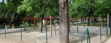 8 üzleti kép JÁTSZÓTÉR (ZICHY LIGET) Sport & Szabadidő ban/ben Székesfehérvár FE